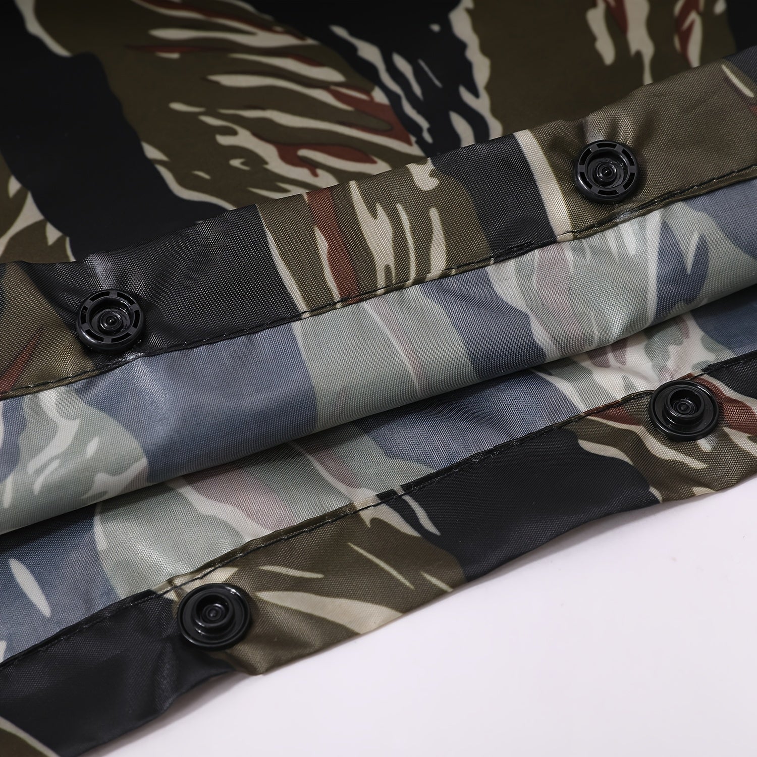 Hooded Camouflage Rain Poncho – Water-Resistant Outdoor Windbreaker – view 15